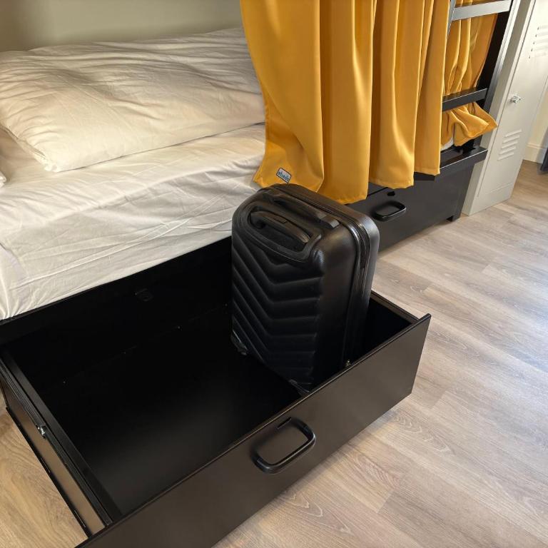 Lourdes Backpackers - Cama en habitación compartida mixta de 6 camas - 5