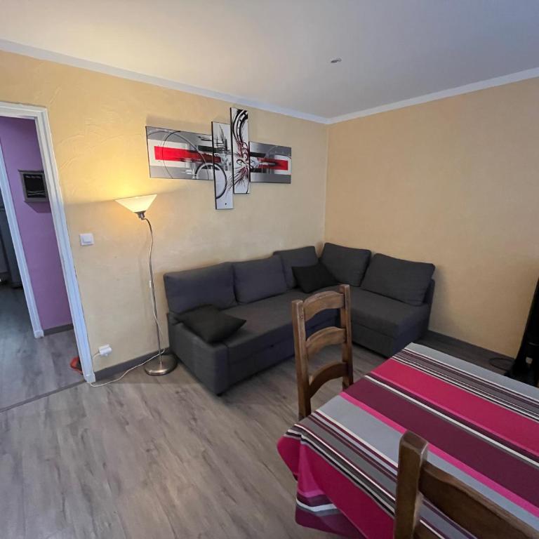 appartement T3 six fours les plages parking privé plage 600M - Two-Bedroom Apartment - 6