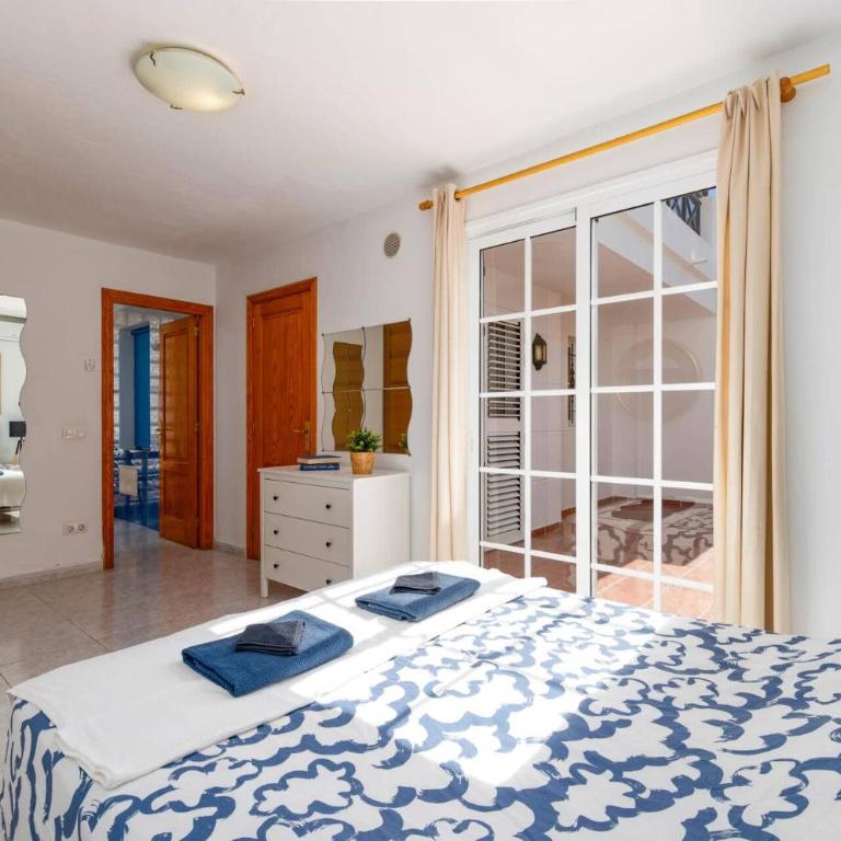 Villa Helena by Villa Plus - Villa - 10