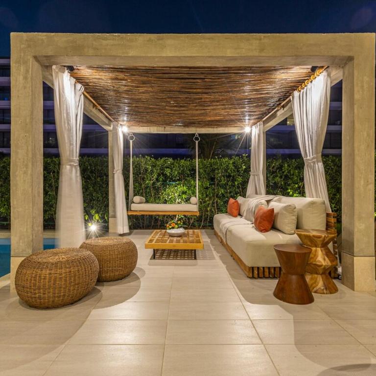 Luxury Oasis Private Pool Wine BBQ and Sea - Two-Bedroom Apartment with Garden View - 12