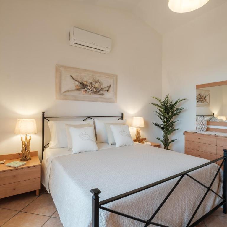 Mare e Centro 5 min auto - con Wi-fi, Netflix e A-C - Casa con 2 Camere da Letto - 16