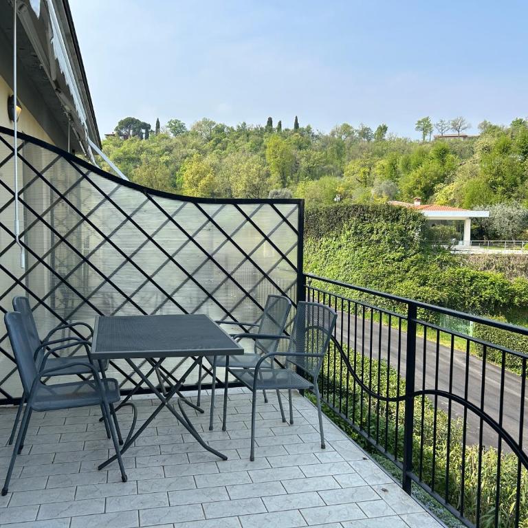 Le Terrazze del Garda - Immobili e Soluzioni Rent - Appartamento con 2 Camere da Letto e Terrazza - 4