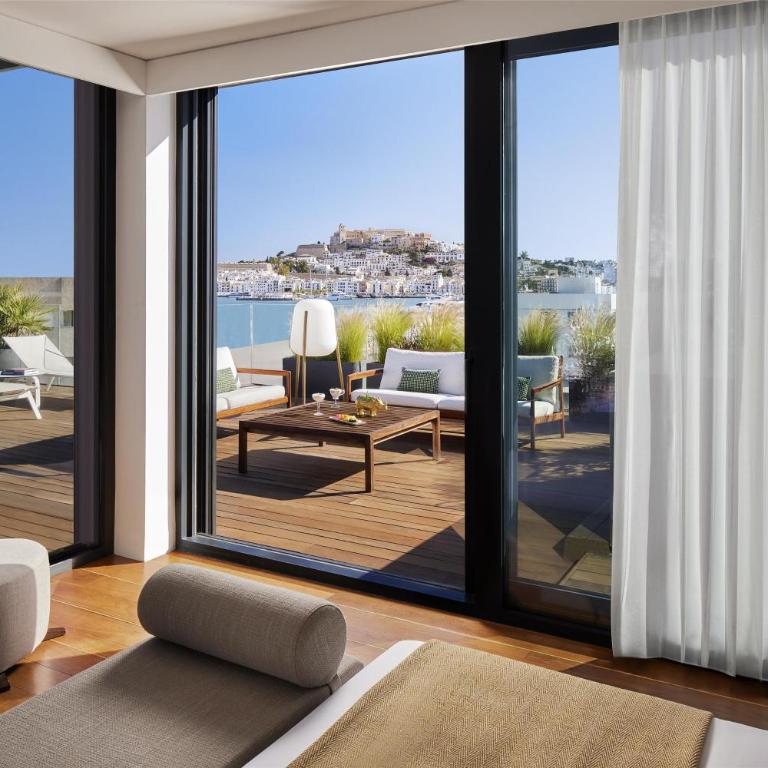 NH Collection Ibiza - Suite Ático con terraza - 7
