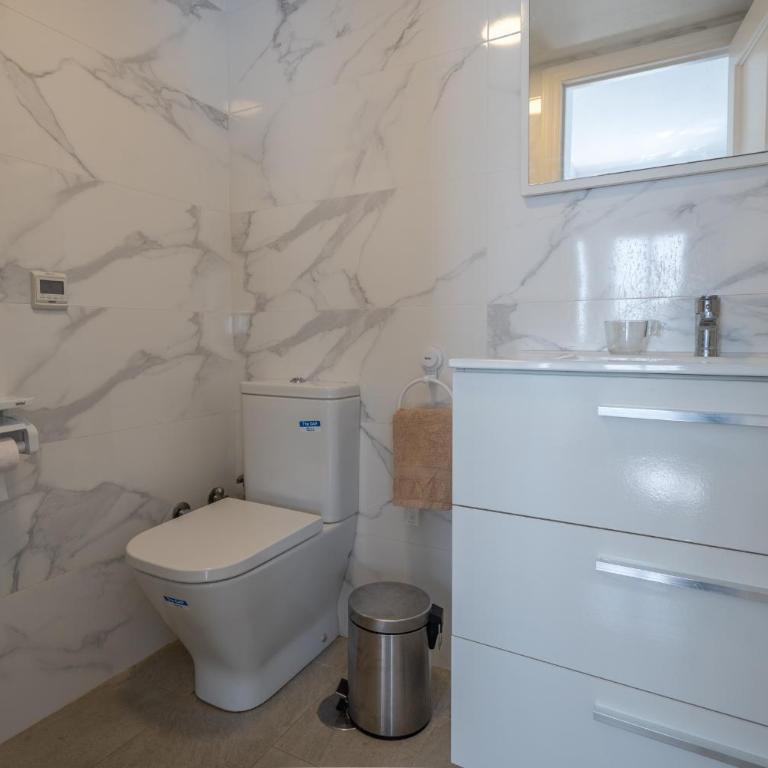 Seaside 3 bedroom Condo 50m beach in Costa del Sol - Apartamento - 12