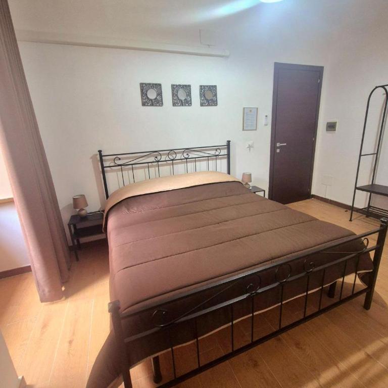 Dolce Catania - Double Room with Private Bathroom - 7