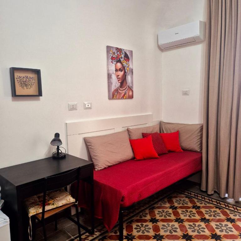 Dolce Catania - Triple Room with Private Bathroom - 12