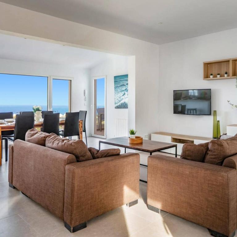 Villa Balconet by Villa Plus - Villa - 3