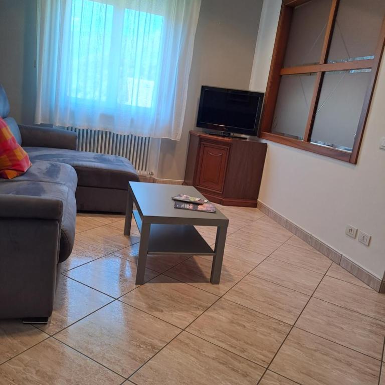 Casa Alby - Appartamento con 2 Camere da Letto - 10