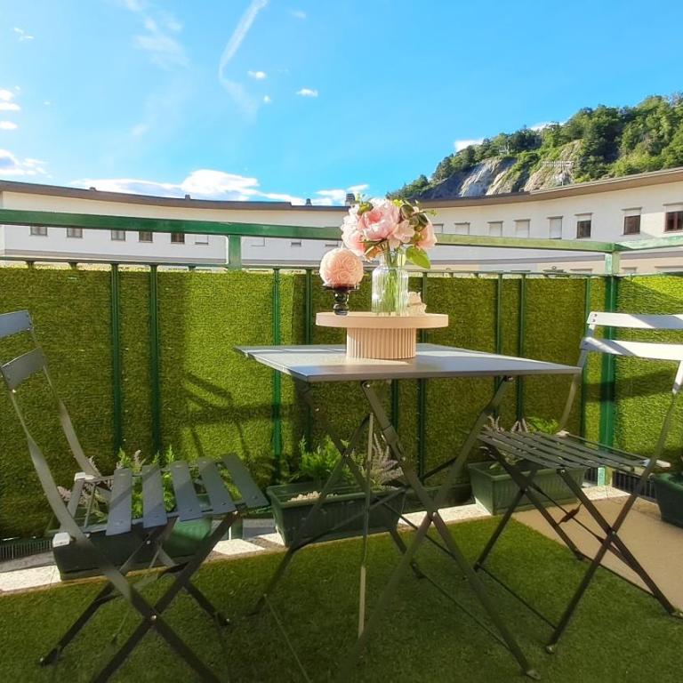 Lago Maggiore Rooms - Luino - Camera Matrimoniale con Balcone - 2