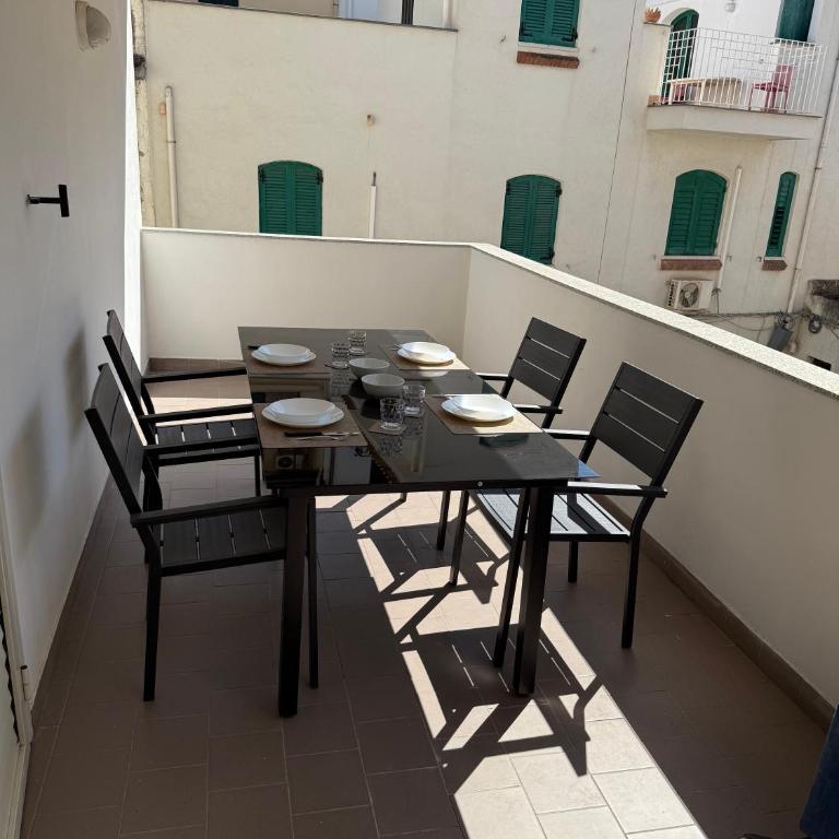 FAMILY HOUSE Letojanni Taormina - Appartamento con 2 Camere da Letto e Balcone - 1