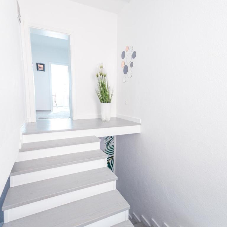 Holiday Home Ajna - Three-Bedroom House - 8