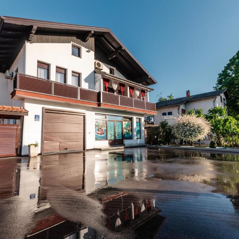 Holiday Home Ajna - Three-Bedroom House - 4