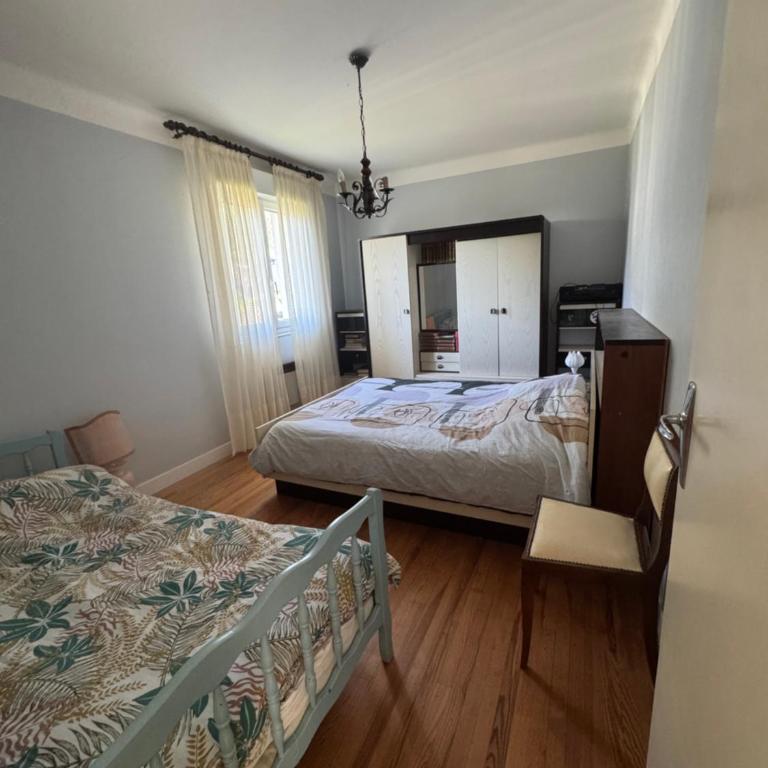 Chambre chez Paulette - Chambre Triple - Vue sur Jardin - 1