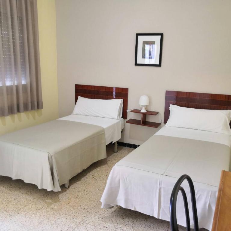 Hostal Torre Mar - Habitación Doble con baño compartido y terraza - 2 camas - 16