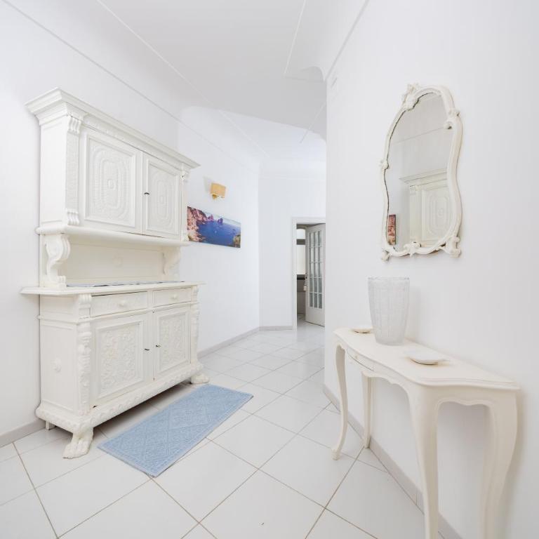 CapriGetaway - La Rosa Bianca - Two-Bedroom House - 23