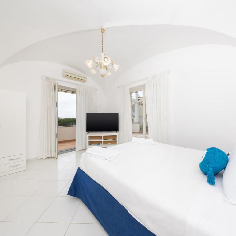 CapriGetaway - La Rosa Bianca - Two-Bedroom House - 2