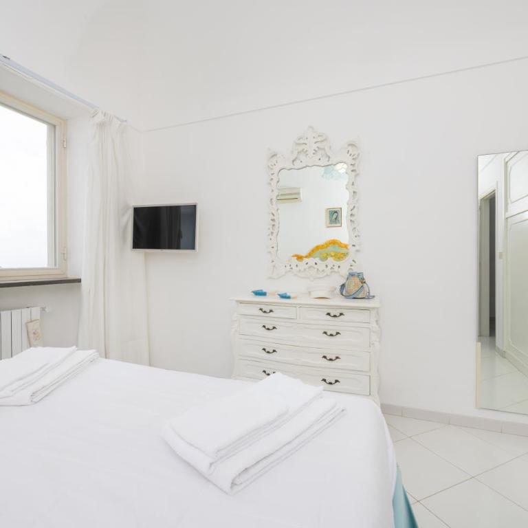 CapriGetaway - La Rosa Bianca - Two-Bedroom House - 29