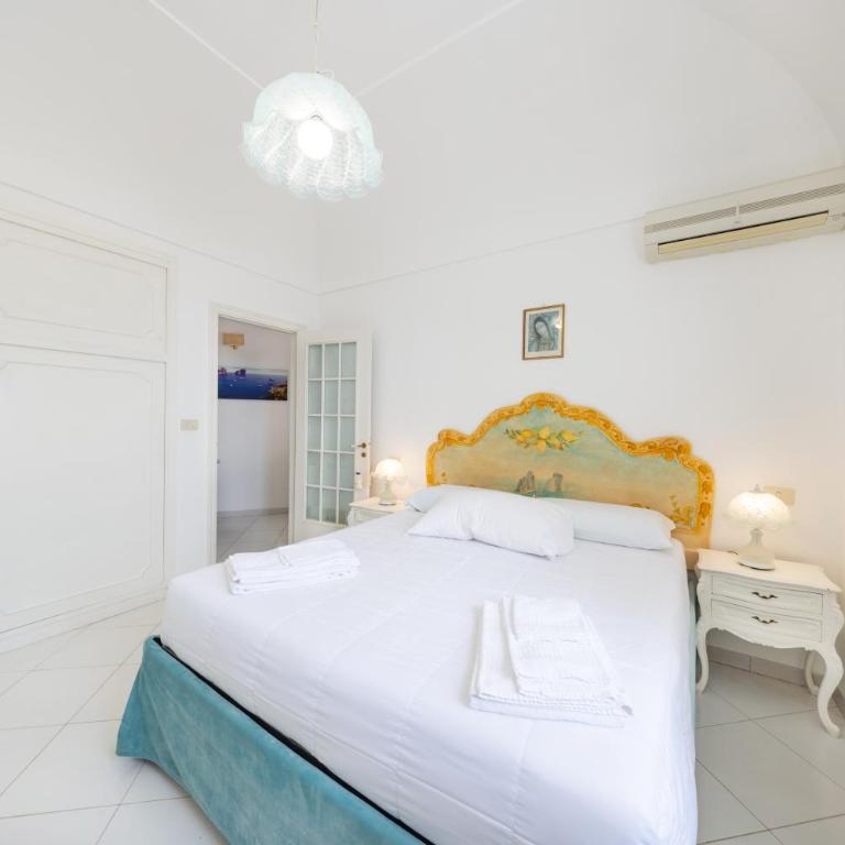 CapriGetaway - La Rosa Bianca - Two-Bedroom House - 11