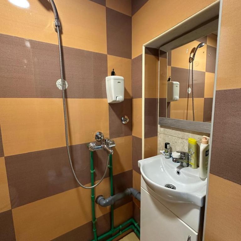 Dream 10 - One-Bedroom Apartment - 3