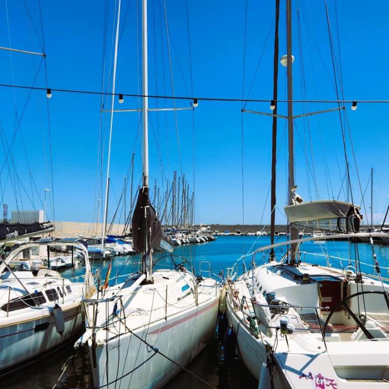 Stunning Fuengirola Gem with city and sea views - Apartamento de 2 dormitorios - 23
