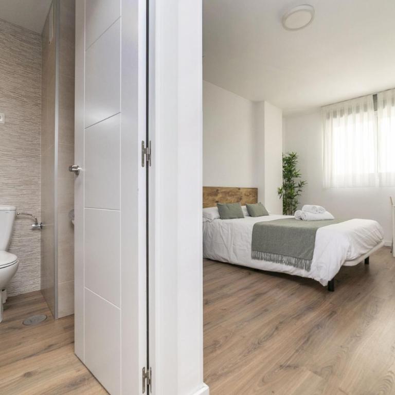 Classy III - Ferga Suites - Deluxe King Studio - 12