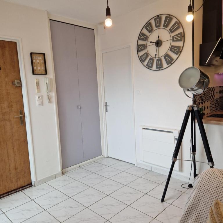 Appartement 37 m2 avec balcon - One-Bedroom Apartment - 11