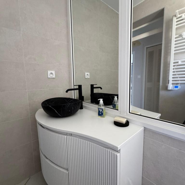 Front de mer 100m2 Vue magnifique, balcon, jardin, garage - Three-Bedroom Apartment - 9