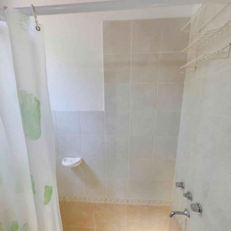 cabaña rodeada de bosque - Casa de 2 dormitorios - 13