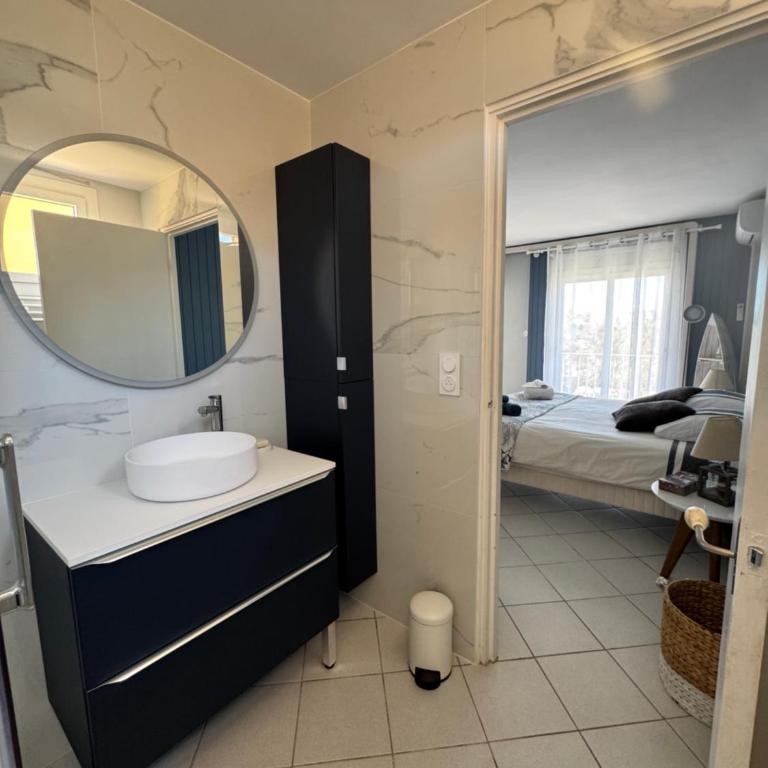 Front de mer 100m2 Vue magnifique, balcon, jardin, garage - Three-Bedroom Apartment - 8