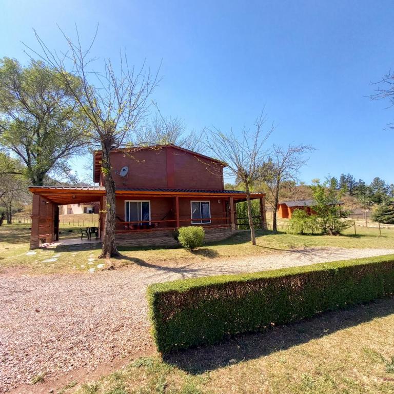 cabaña rodeada de bosque - Casa de 2 dormitorios - 3