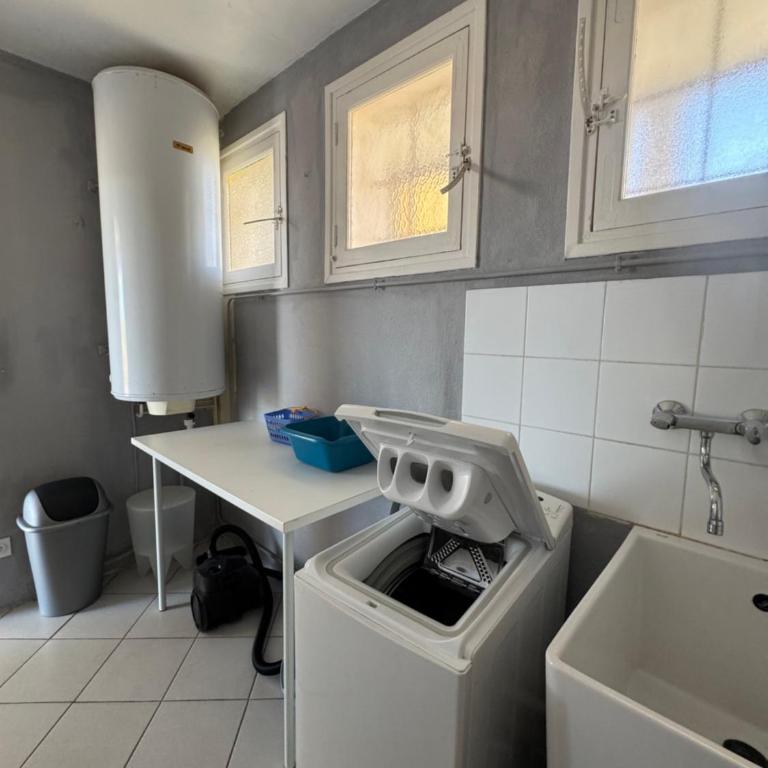 Front de mer 100m2 Vue magnifique, balcon, jardin, garage - Three-Bedroom Apartment - 16