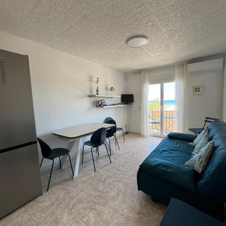 Front de mer T2 balcon, jardin, garage, proche commerces - Apartment mit 1 Schlafzimmer - 3