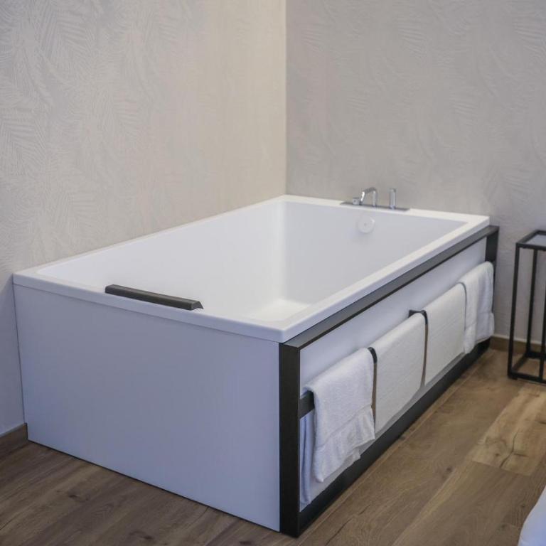 RN suite - One-Bedroom Apartment - 14