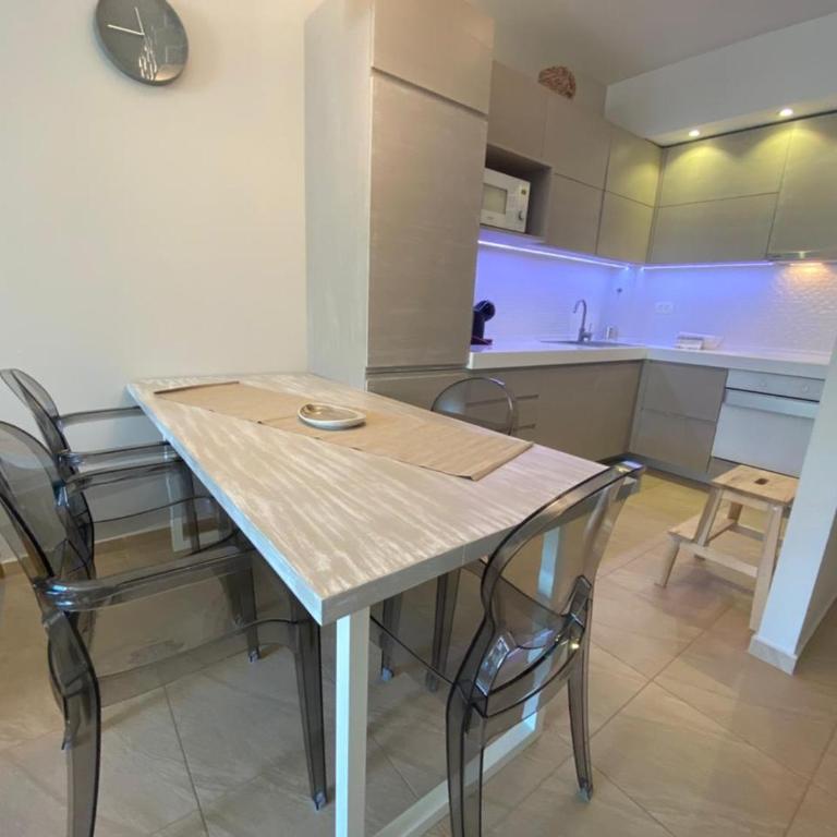 Ekaterina1-KS - Two-Bedroom Apartment - 23