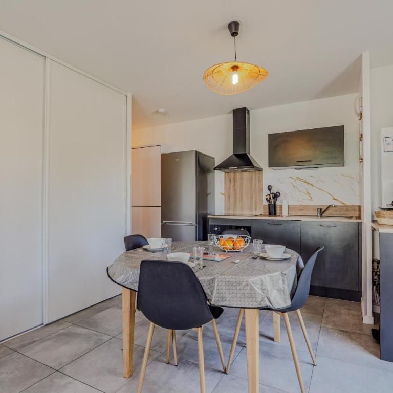 Appartement T2 idéal 2 personnes-150 m de la plage - Appartement 1 Chambre - 11