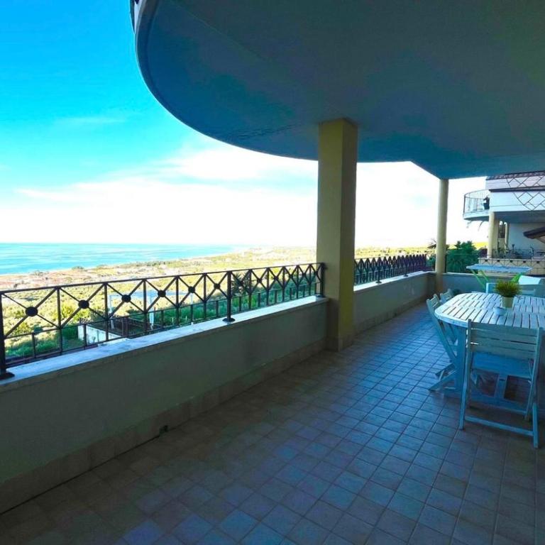 Vista Mozzafiato Golfo di Vasto - Appartamento con 1 Camera da Letto - 6