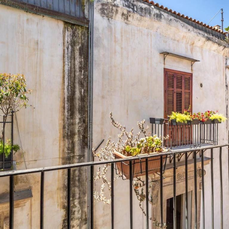 The Cathedral's Hideaway - Casa Giusino - Appartamento con Balcone - 28
