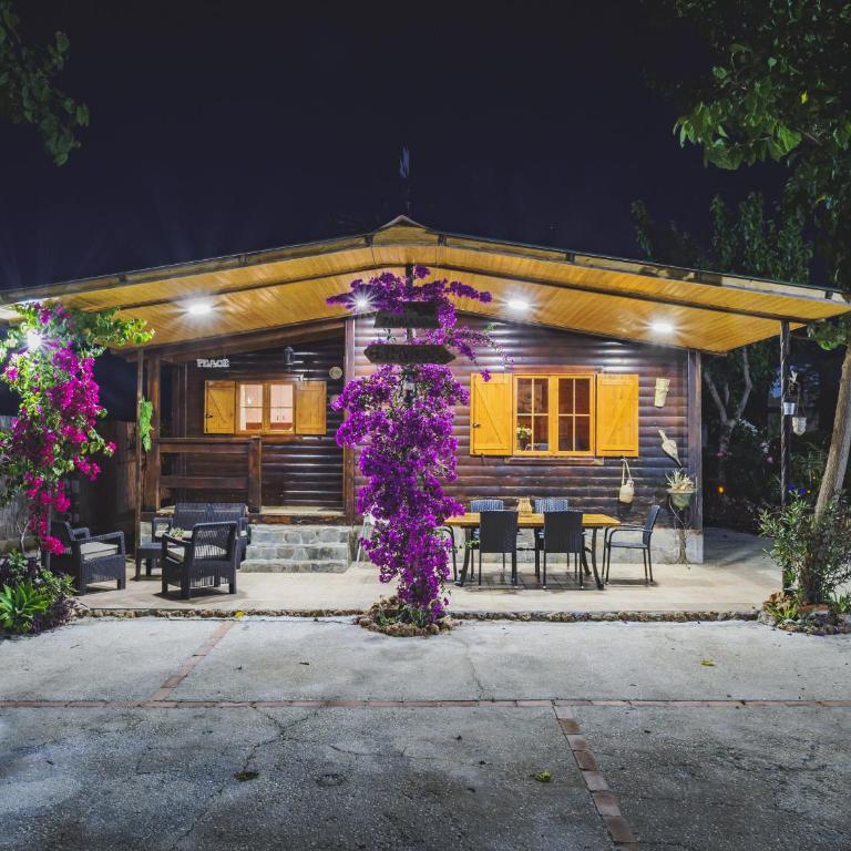 Cubo's Finca la Rosa del Zangano - Three-Bedroom House - 13