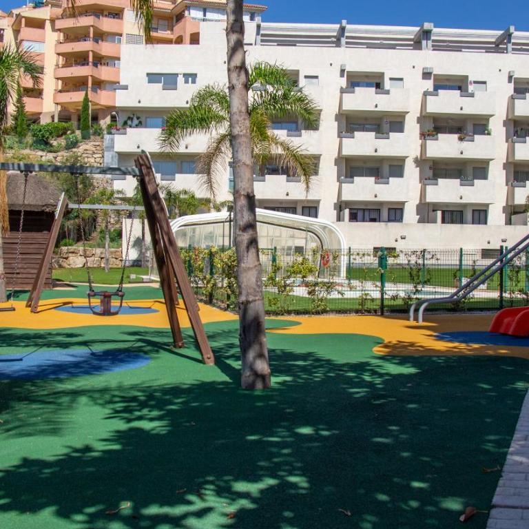 Apartment with nice Views, Pool & Parking - Apartamento de 2 dormitorios - 34