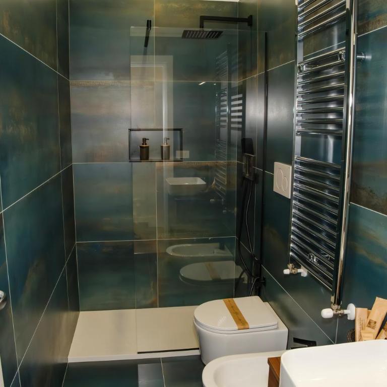 Futura Guest House - Double Room with Private Bathroom - 8