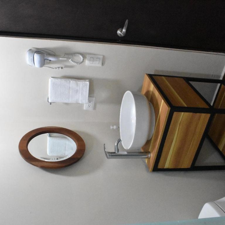 Departamentos exclusivos, equipados y amueblados en Torre Barrio Vergel - Two-Bedroom Apartment with Balcony - 4