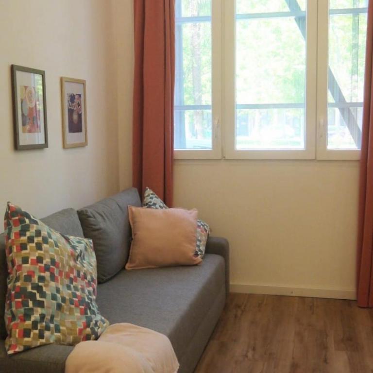 Loft Llum Valencia - One-Bedroom Apartment - 65