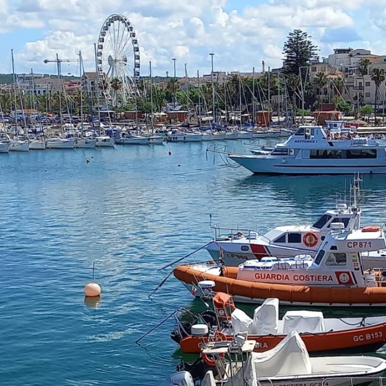 MMHS Alghero Casa BS7 6PX 2BR wi-fi - Two-Bedroom Apartment with Balcony - 4