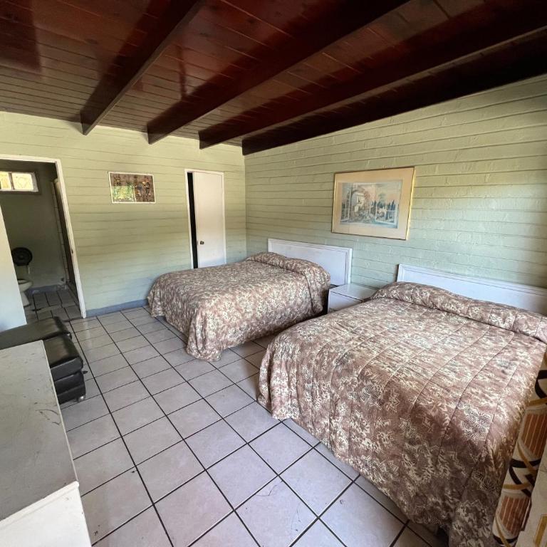Motel Maya - Standard Quadruple Room - 7