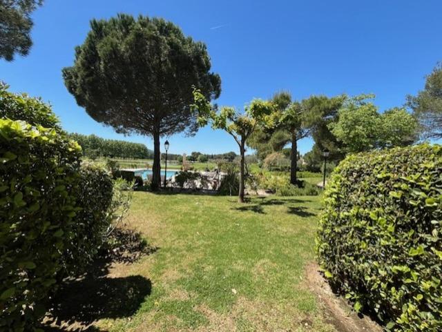 Appartement de charme sur le domaine de Pont Royal à Mallemort, en rez-de-jardin avec terrasse & piscine et vue sur le Golf - Appartement 1 Chambre - 25