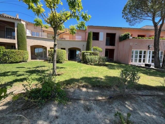 Appartement de charme sur le domaine de Pont Royal à Mallemort, en rez-de-jardin avec terrasse & piscine et vue sur le Golf - Appartement 1 Chambre - 31