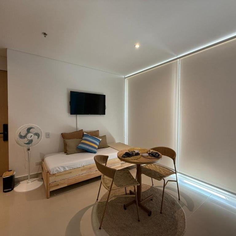 Edificio Eira - Studio with Balcony - 11