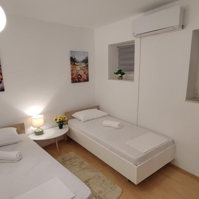Apartmani Tarik - Two-Bedroom Apartment - 7