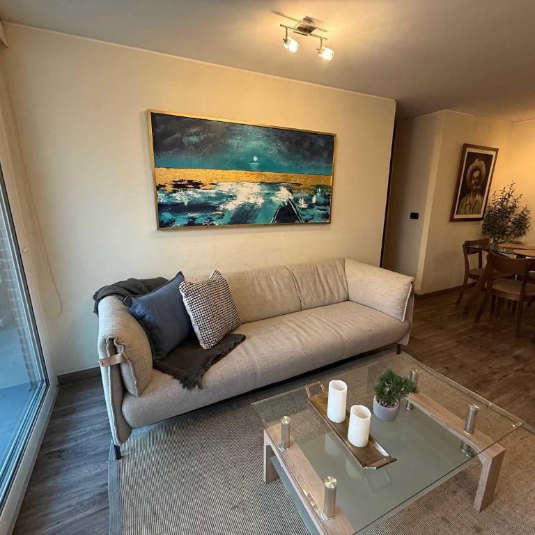 HOM I Amplio Depto 2D2B con Parking en Providencia - Apartment - 1