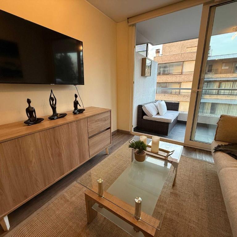 HOM I Amplio Depto 2D2B con Parking en Providencia - Apartamento - 12